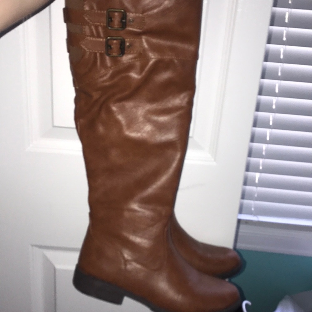 Brown boots